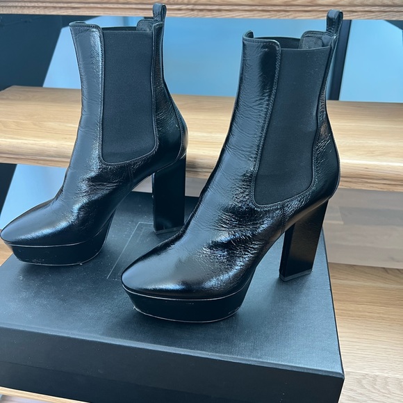 Saint Laurent 95MM Vika Platform Bootie - Picture 2 of 6